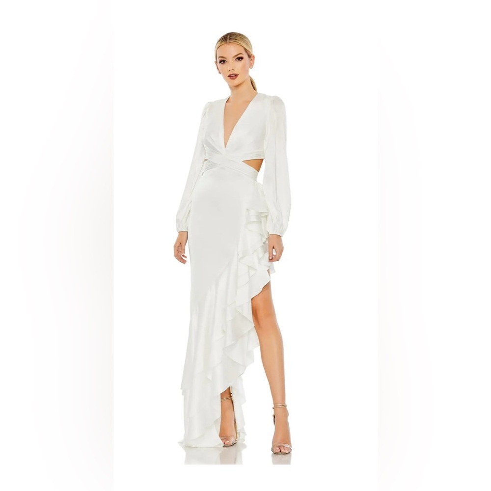 *CLEARANCE* NEW NWOT MAC DUGGAL Size 4 White Plunging Neckline Cutouts. #49524